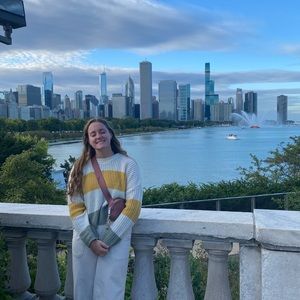 Meet your Posher, Rebekah